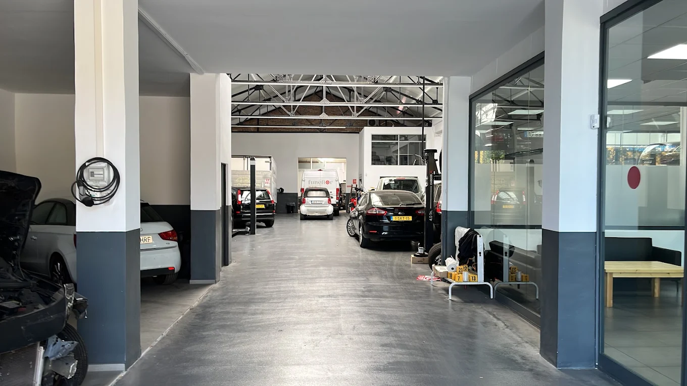Vista del taller Auto Talleres Romo 10